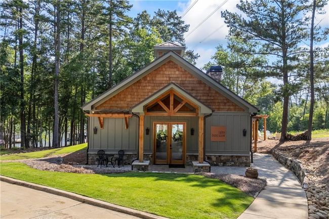 1132 N Edgewater Trl, House other with 2 bedrooms, 2 bathrooms and 5 parking in Toccoa GA | Image 5