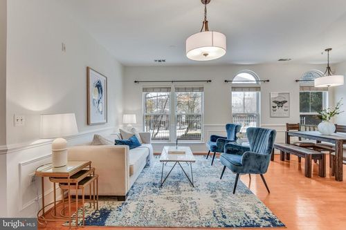 unit-104-2931 Deer Hollow Way, FAIRFAX, VA, 22031-6040 | Card Image