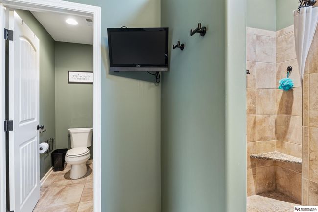 20029 Oak St, House other with 5 bedrooms, 4 bathrooms and 3 parking in Gretna NE | Image 38