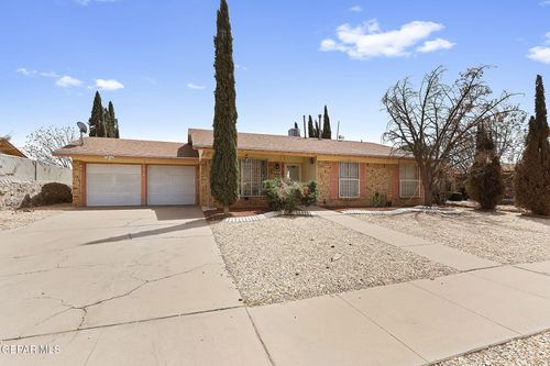 2816 Gaston Dr, El Paso, TX, 79935-1937 | Card Image