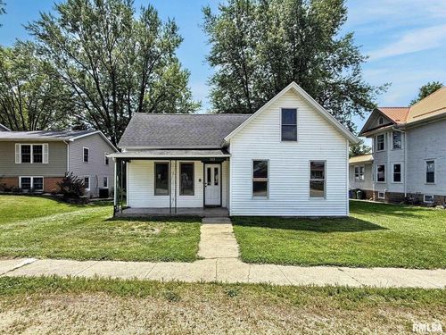 511 Fulton St, Grand Mound, IA, 52751-9519 | Card Image