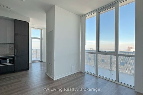 ph-107-225 Commerce Street, Vaughan, ON, L4K0R1 | Card Image