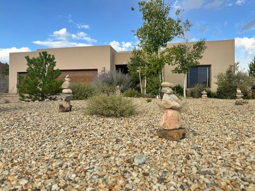 12 Via Optima, Santa Fe, NM, 87507-8053 | Card Image