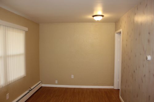 2702 Maryland Ave, Flint, MI, 48506-2890 | Card Image