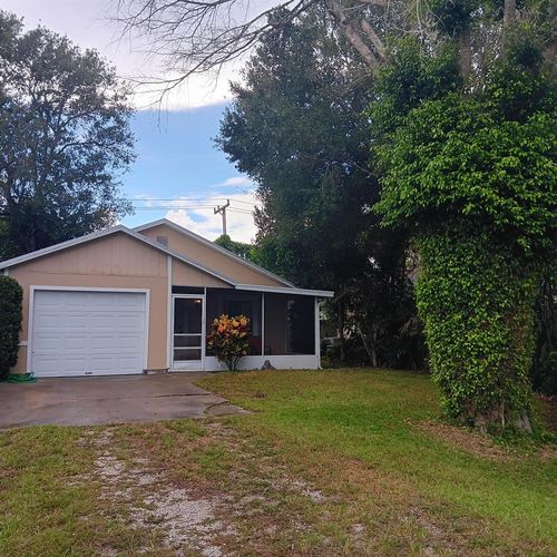 1395 26th Ave Sw, Vero Beach, FL, 32962-6045 | Card Image
