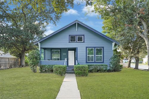 102 4th St, Sugar Land, TX, 77498-2616 | Card Image