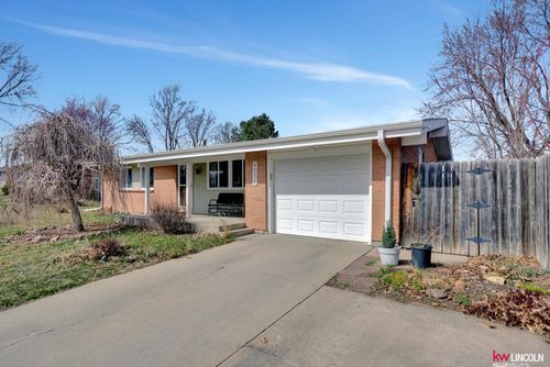 8032 E Avon Ln, Lincoln, NE, 68505-2048 | Card Image