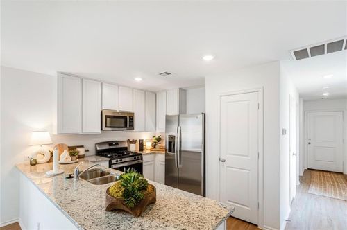 2030 Delphine Dr, Norman, OK, 73071-4032 | Card Image