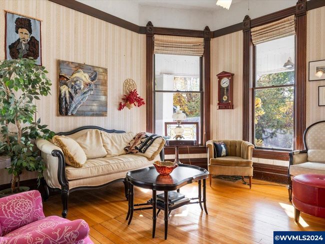 1006 Pine St, House other with 4 bedrooms, 2 bathrooms and null parking in Silverton OR | Image 8