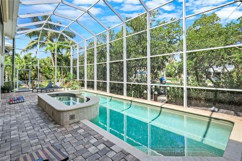 582-21580 Indian Bayou Dr, Fort Myers Beach, FL, 33931-4240 | Card Image