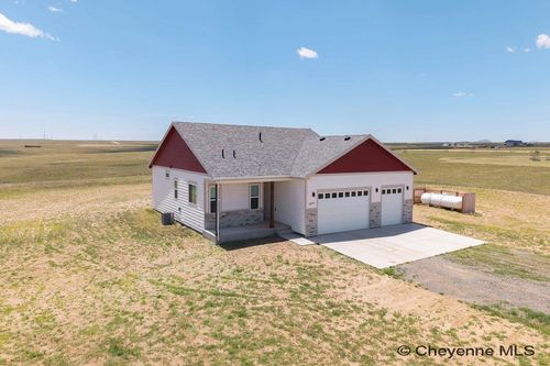 1277 N Carolina Rd, Cheyenne, WY, 82009-8061 | Card Image