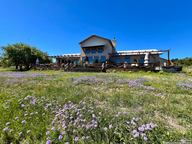 163 Northridge Dr W, House other with 2 bedrooms, 3 bathrooms and null parking in Mountain Home TX | Image 5