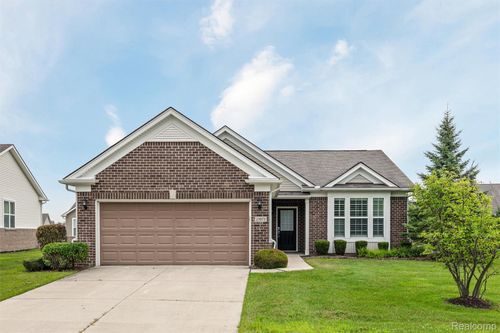 23873 St Clair Dr, Flat Rock, MI, 48134-8317 | Card Image