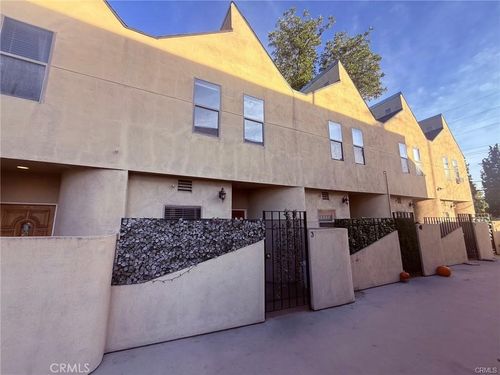 3-14256 Victory Blvd, Van Nuys, CA, 91401-2002 | Card Image