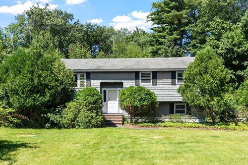 190 Deering Dr, Tewksbury, MA, 01876-1114 | Card Image