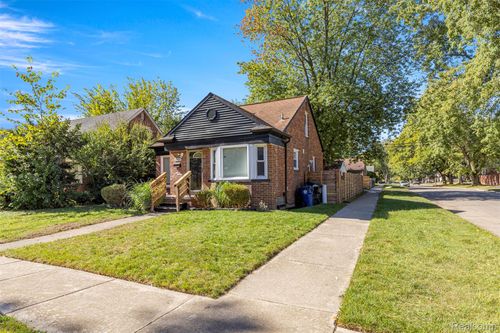10053 Riverdale, Redford, MI, 48239-1473 | Card Image