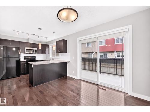 73-9535 217 St Nw, Edmonton, AB, T5T4P5 | Card Image