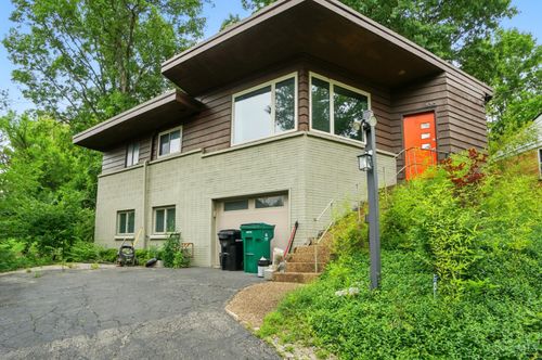 870 Lafayette Ave, Cincinnati, OH, 45220-1050 | Card Image