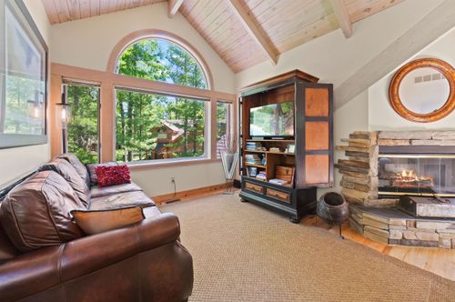 592 Osprey Ln, Lewiston, MI, 49756-7573 | Card Image