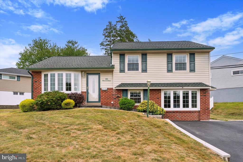 Warren Blvd, Broomall, PA 19008