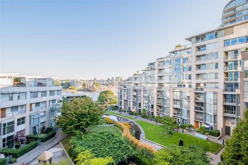605-1228 Marinaside Cres, Vancouver, BC, V6Z2W4 | Card Image