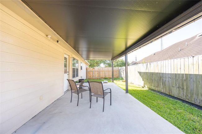 1409 Barras St, House other with 3 bedrooms, 2 bathrooms and 2 parking in Alvin TX | Image 16
