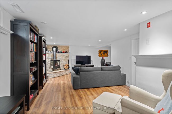 797 Hamlet Rd, House other with 2 bedrooms, 2 bathrooms and 2 parking in Ottawa ON | Image 26