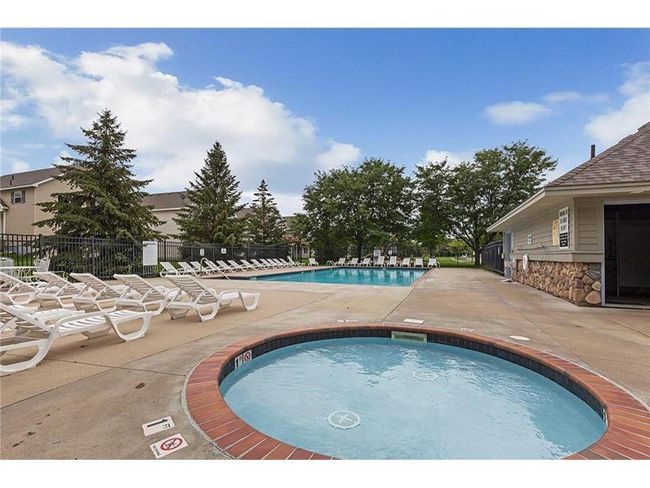 7371 Devin Ln, Townhouse with 3 bedrooms, 3 bathrooms and null parking in Shakopee MN | Image 14