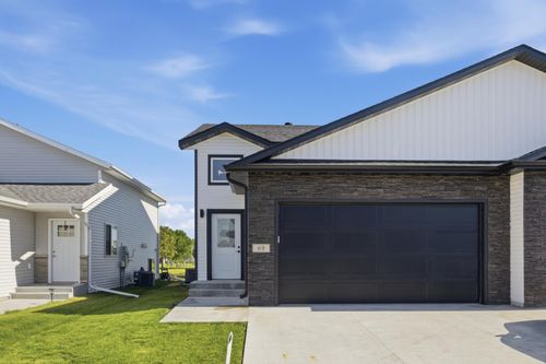 69 Cedar Dr, Mapleton, ND, 58059-8500 | Card Image