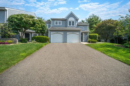188 Lakebridge Dr N, Kings Park, NY, 11754-3957 | Card Image