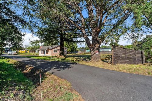 3710 Bodega Ave, Petaluma, CA, 94952 | Card Image