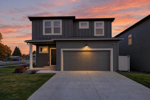12126 N Greene St, Mead, WA, 99021-7019 | Card Image