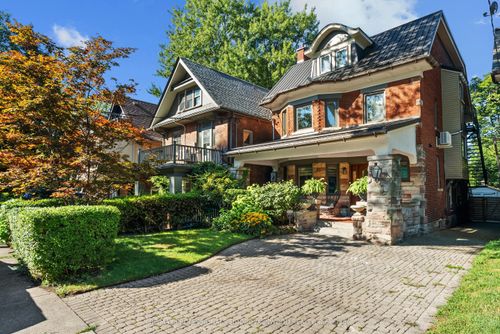 260 Indian Rd, Toronto, ON, M6R2X2 | Card Image