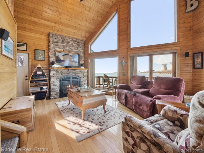 6730 Lakeshore Dr, House other with 3 bedrooms, 3 bathrooms and null parking in Newport MI | Image 9