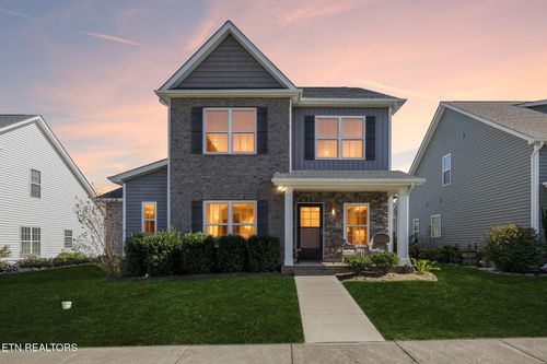 106 E Elderberry St, Oak Ridge, TN, 37830-2518 | Card Image