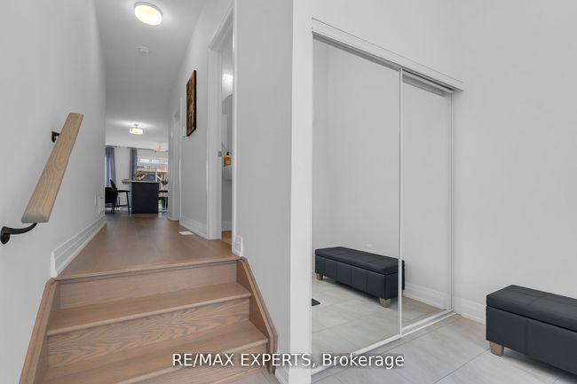 27 Sweet Cicely St, House attached with 4 bedrooms, 3 bathrooms and 1 parking in Springwater ON | Image 6