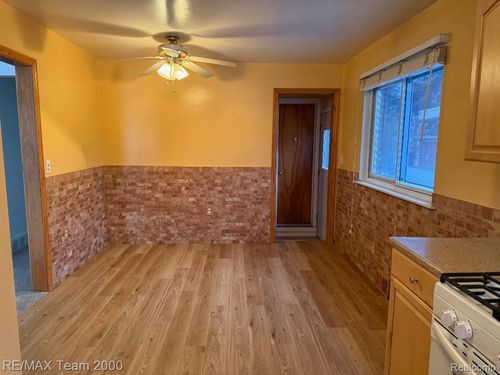 24941 Rouge River Dr, Dearborn Heights, MI, 48127-1728 | Card Image