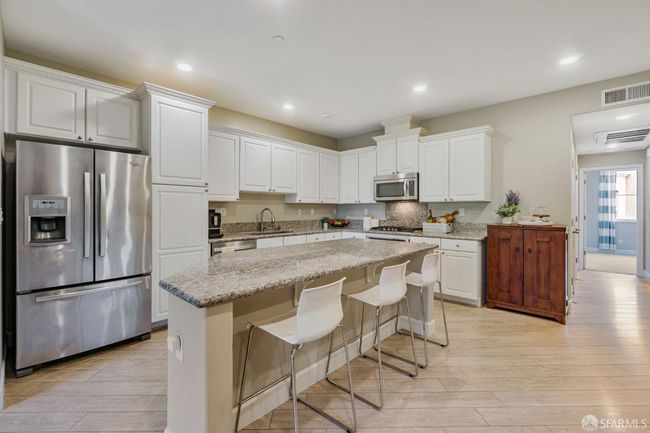 UNIT-204 - 4700 Norris Canyon Rd, Condo with 3 bedrooms, 2 bathrooms and 2 parking in San Ramon CA | Image 6