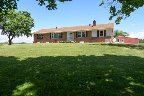 7543 River Hill Ln, WEYERS CAVE, VA, 24486-2913 | Card Image