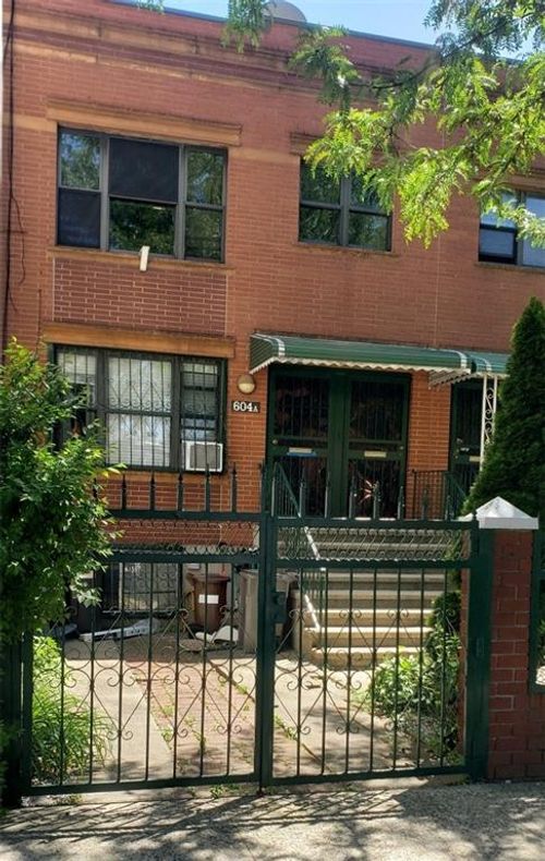 604 Kosciuszko St, Brooklyn, NY, 11221-3057 | Card Image
