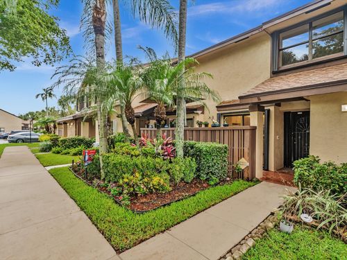 apt-d-3950 Cocoplum Cir, Coconut Creek, FL, 33063-5952 | Card Image