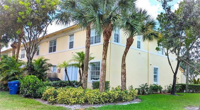 101 - 2701 Sw 85th Ave, Townhouse with 4 bedrooms, 3 bathrooms and null parking in Miramar FL | Image 4