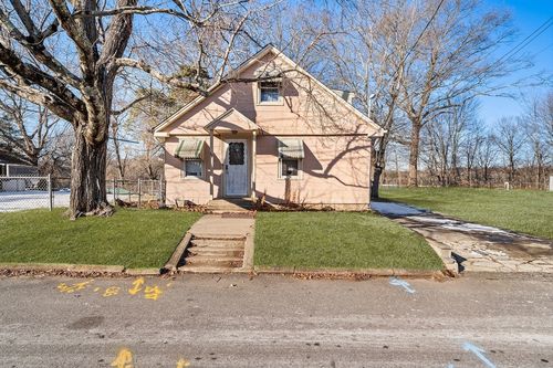 90 Ellis St, Seekonk, MA, 02771-4406 | Card Image