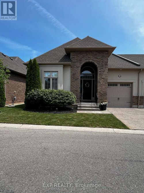 63-3232 Montrose Rd, Niagara Falls, ON, L2H0E8 | Card Image