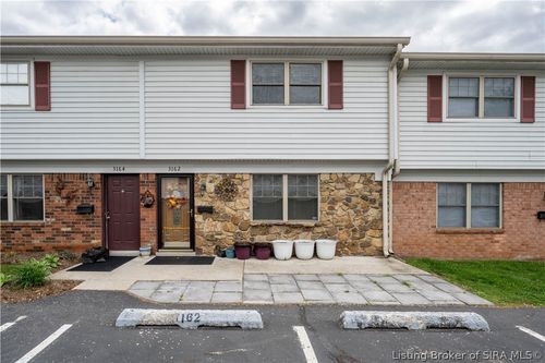 3162 Wooded Way, Jeffersonville, IN, 47130-5938 | Card Image