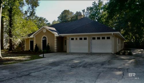 911 Mixon Ave, Bay Minette, AL, 36507-5121 | Card Image