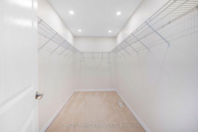 51 Stedford Cres, House other with 6 bedrooms, 5 bathrooms and 4 parking in Brampton ON | Image 30