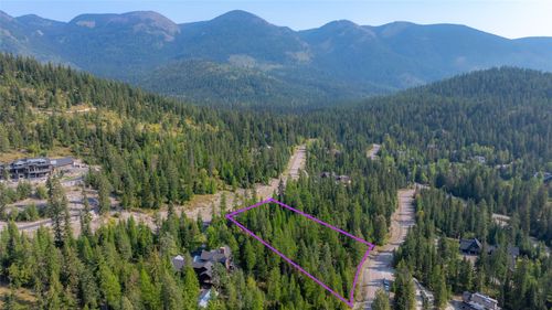211 N Beargrass Cir, Whitefish, MT, 59937-7904 | Card Image