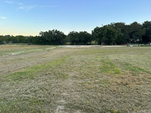 300 Summit Dr, Leakey, TX, 78873 | Card Image