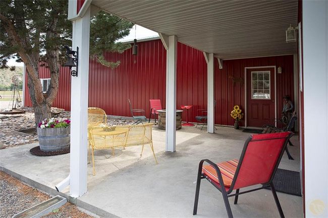 Relax at the Barn. | Image 31